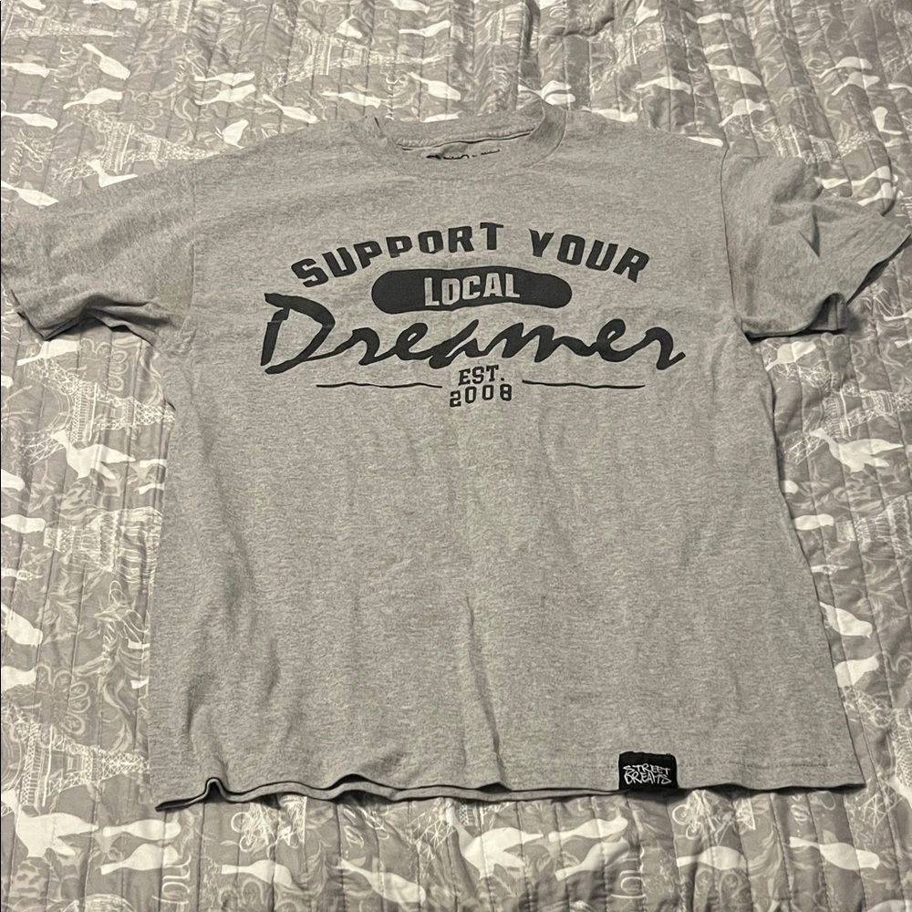 Street Dreams Gray Graphic T-Shirt